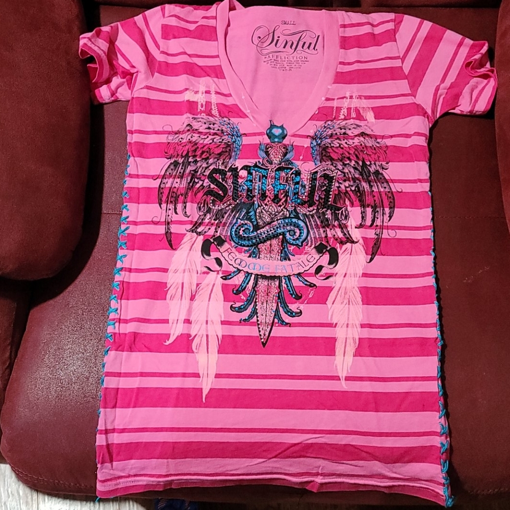 Nwt sinful tee